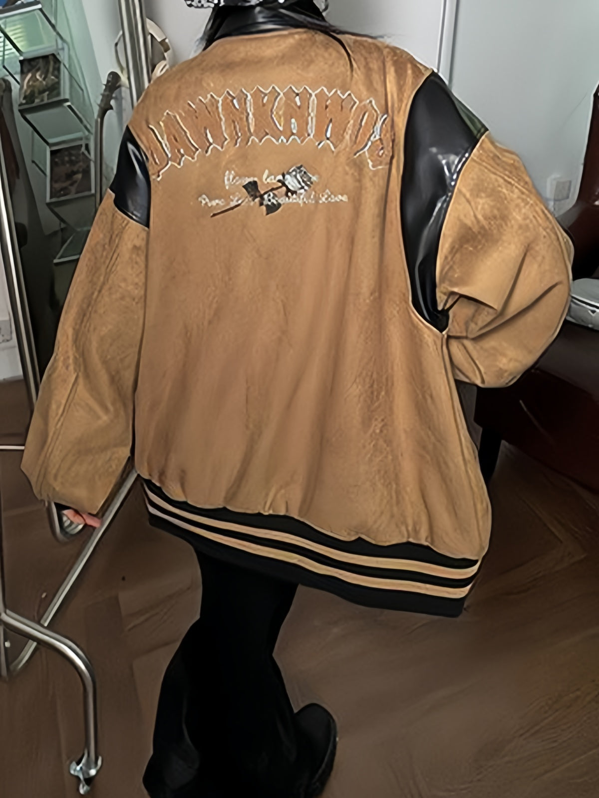 Vintage Braune Velour Lederjacke mit Stickerei