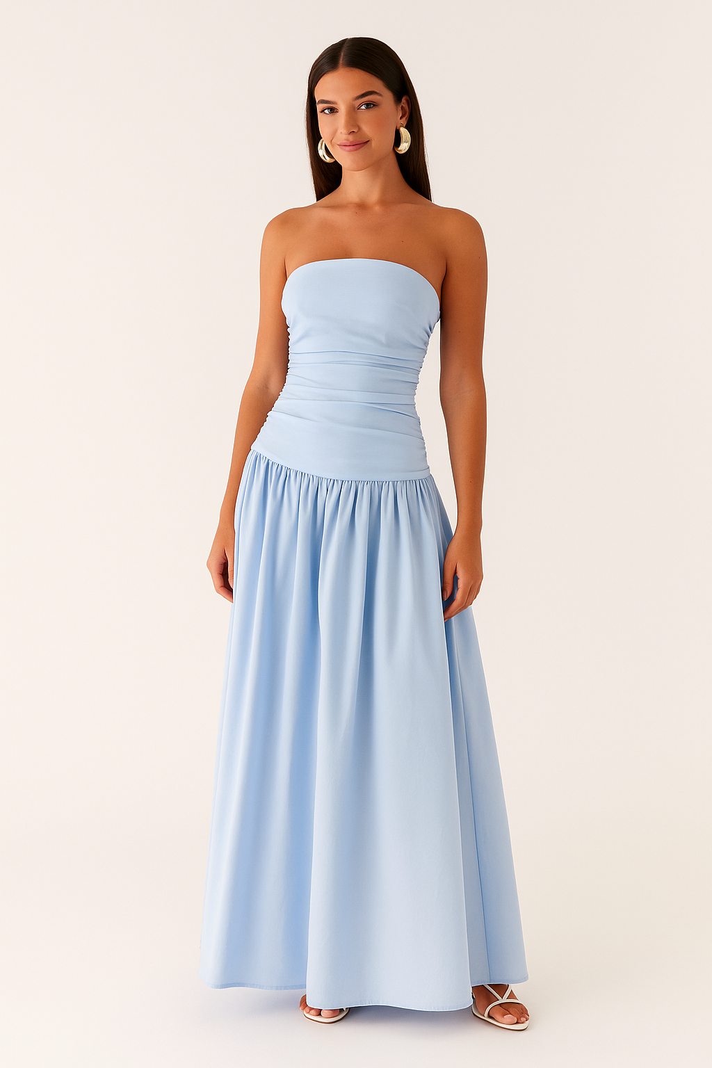 Trägerloses Maxikleid mit gerafftem Oberteil in Himmelblau