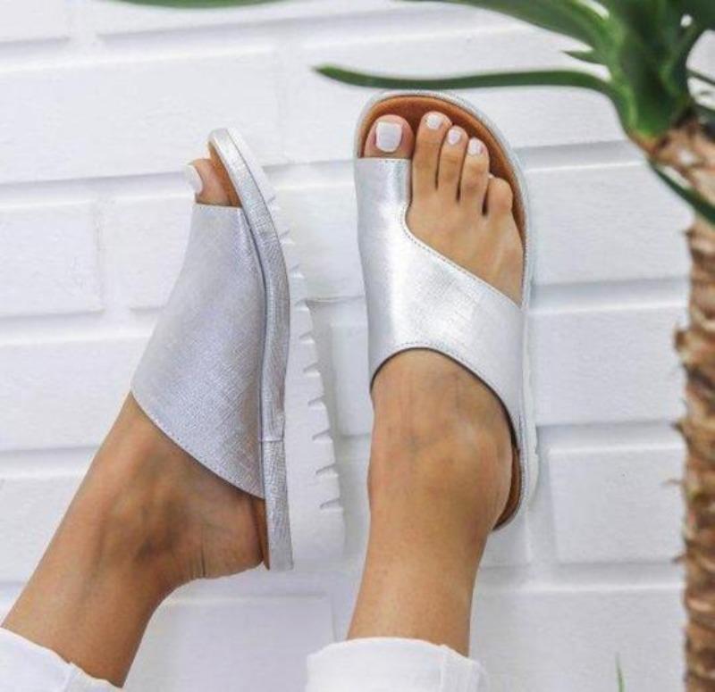 Damen Sommer Pantoletten | Flache Plateausohle