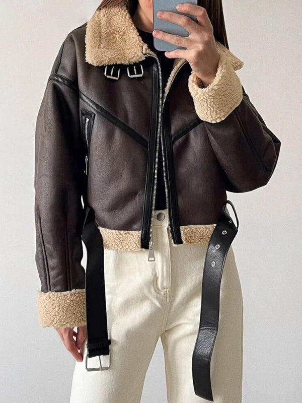 Klassische Braune Lederjacke mit Lammwoll Futter und Leder Splice