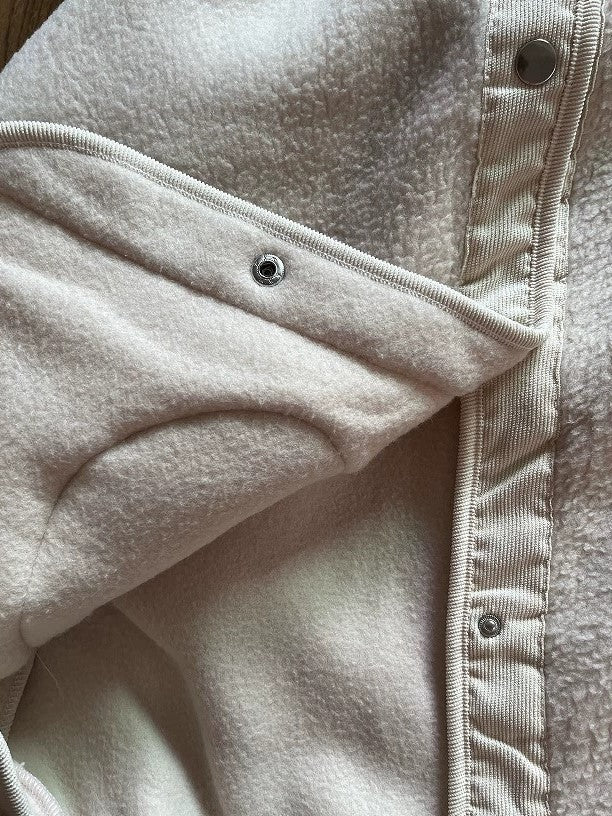 Weiße Klassische Oversize Jacke mit Kapuze aus Lammfellimitat