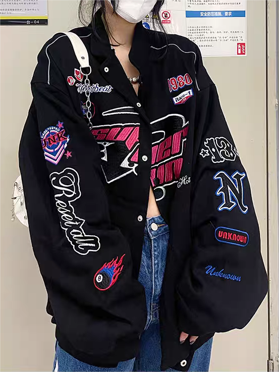 Schwarze Vintage Motorrad Bomberjacke mit Stickerei