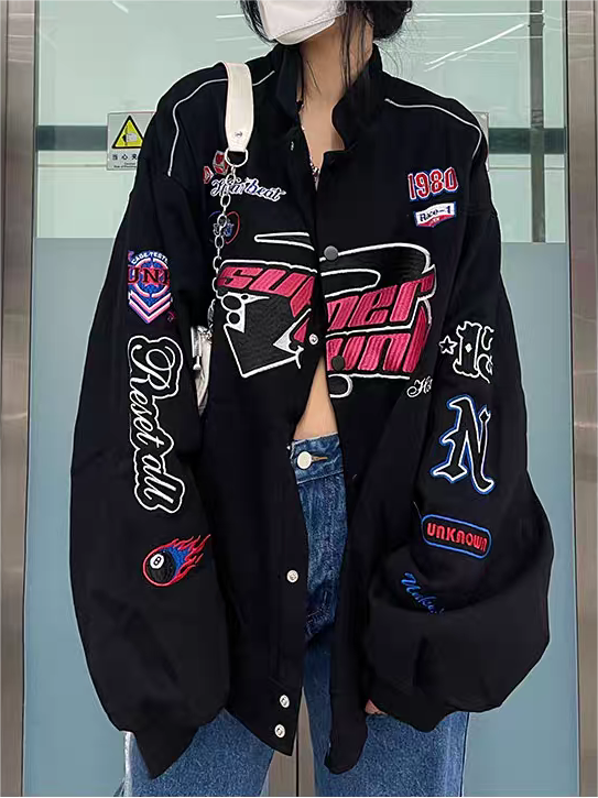 Schwarze Vintage Motorrad Bomberjacke mit Stickerei