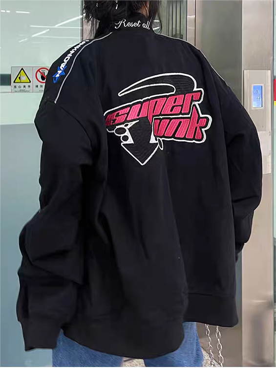 Schwarze Vintage Motorrad Bomberjacke mit Stickerei